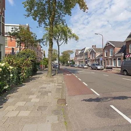 Authentic Townhouse Apartamento *