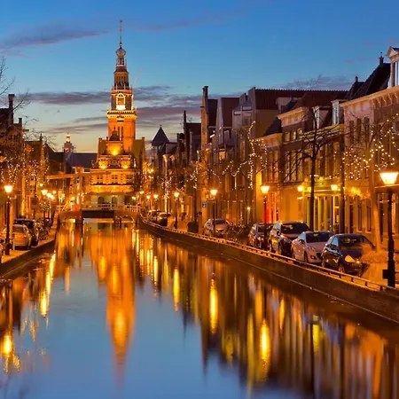 Authentic Townhouse Apartamento