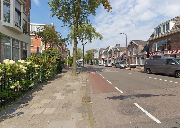 Authentic Townhouse Διαμέρισμα *